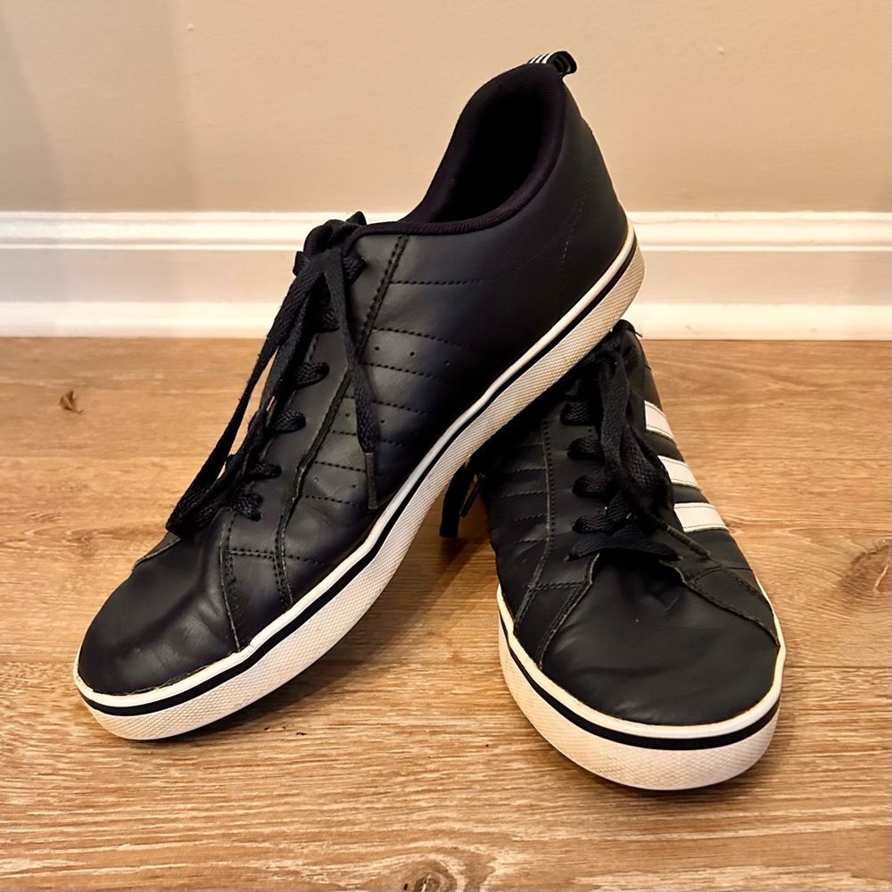 👟 adidas VS Pace Lace Up Navy & White Sneakers - men’s Size 10.5 👟